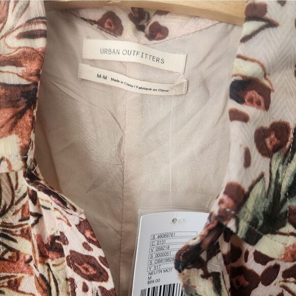 Urban outfitters safari print romper - Picture 5 of 16